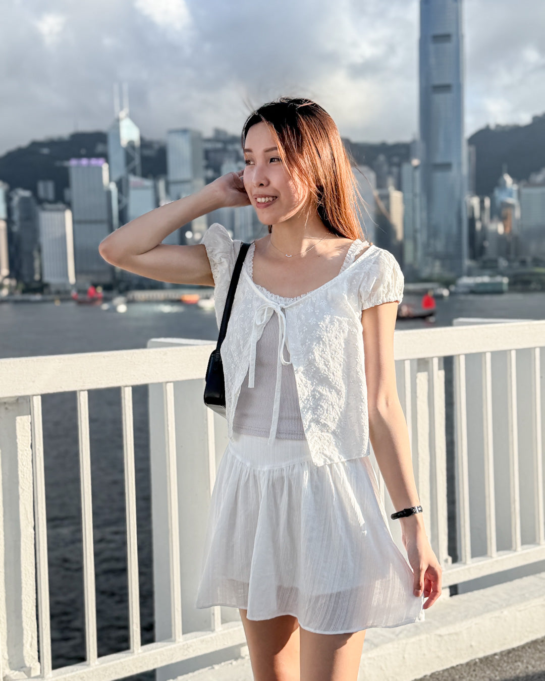 刺繡白茶花綁帶Blouse