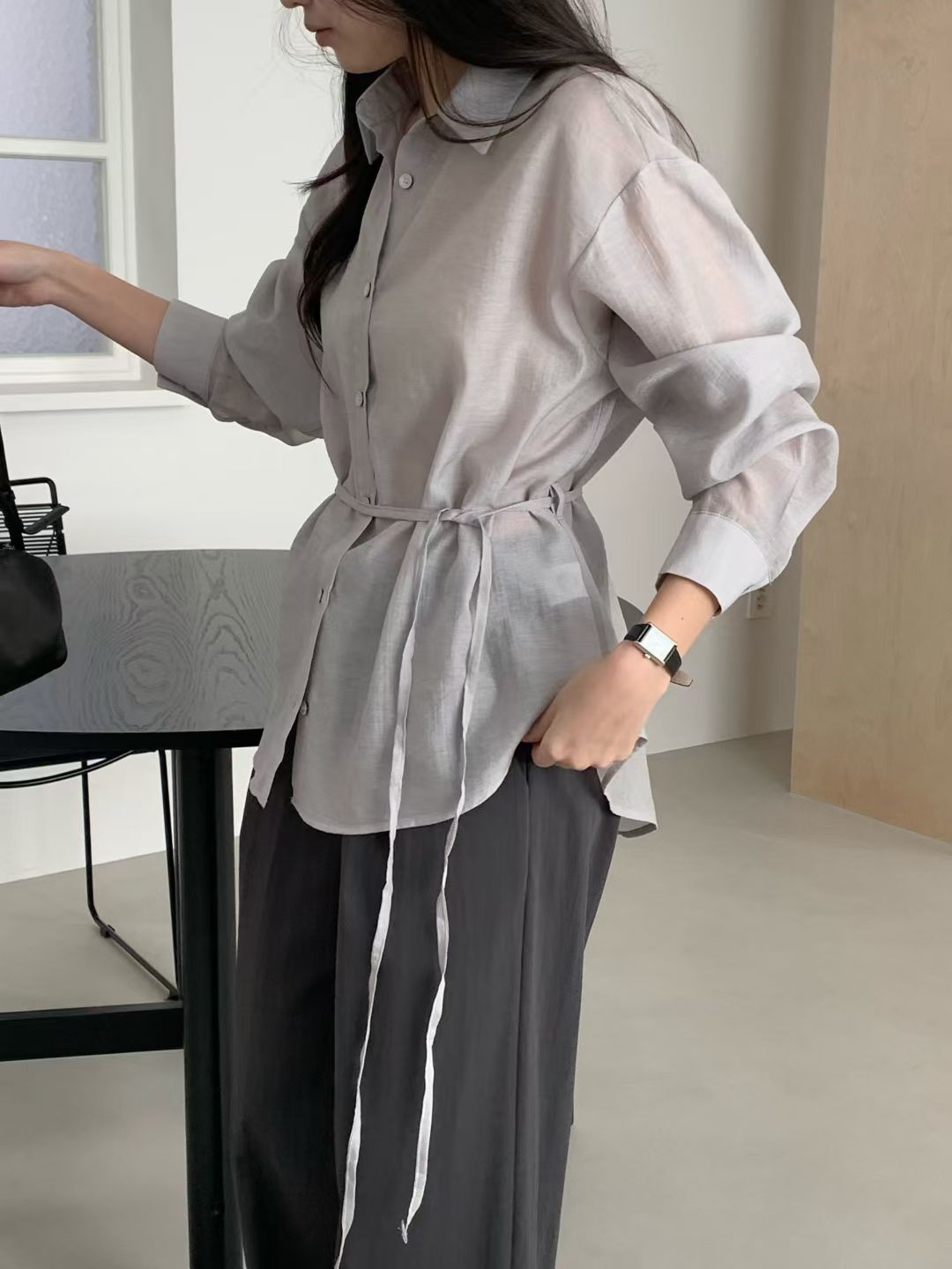 高級感UP! 微透光澤感Blouse