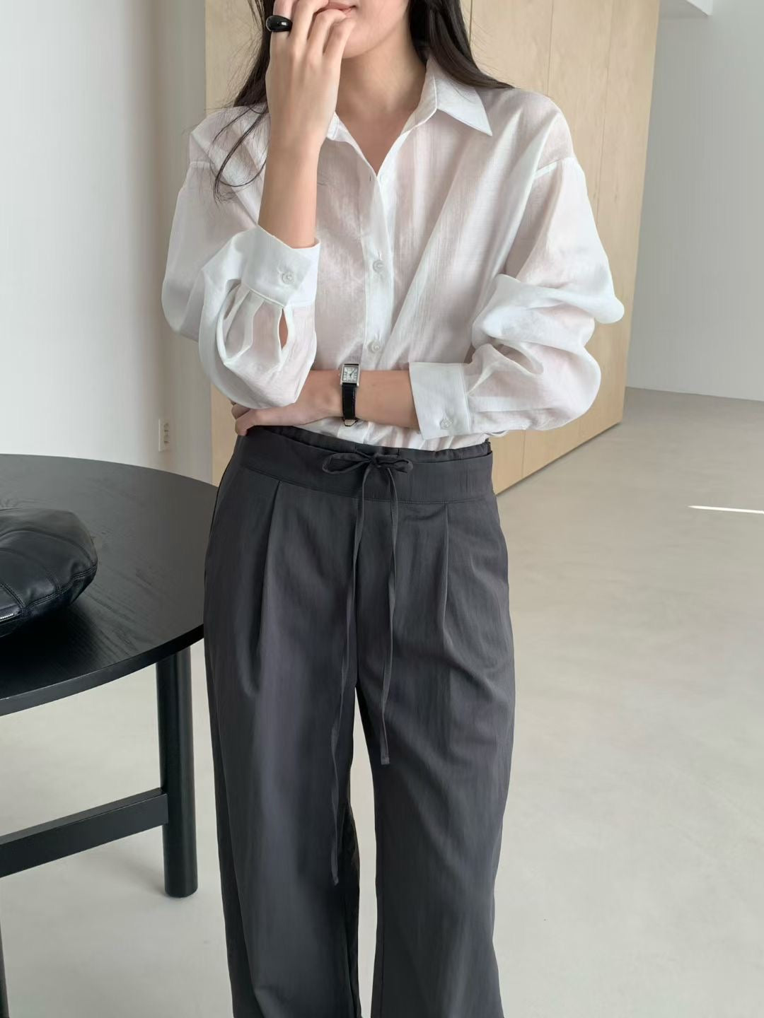 高級感UP! 微透光澤感Blouse